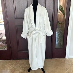 Pottery Barn waffle weave resort Robe size L white
